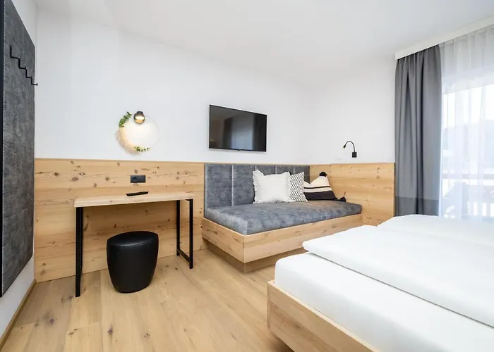 Aparthotel Jägerheim 4*